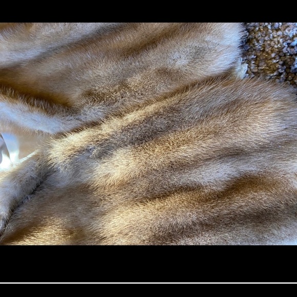 Vintage Mink Fur stole/shrug - Picture 5 of 7